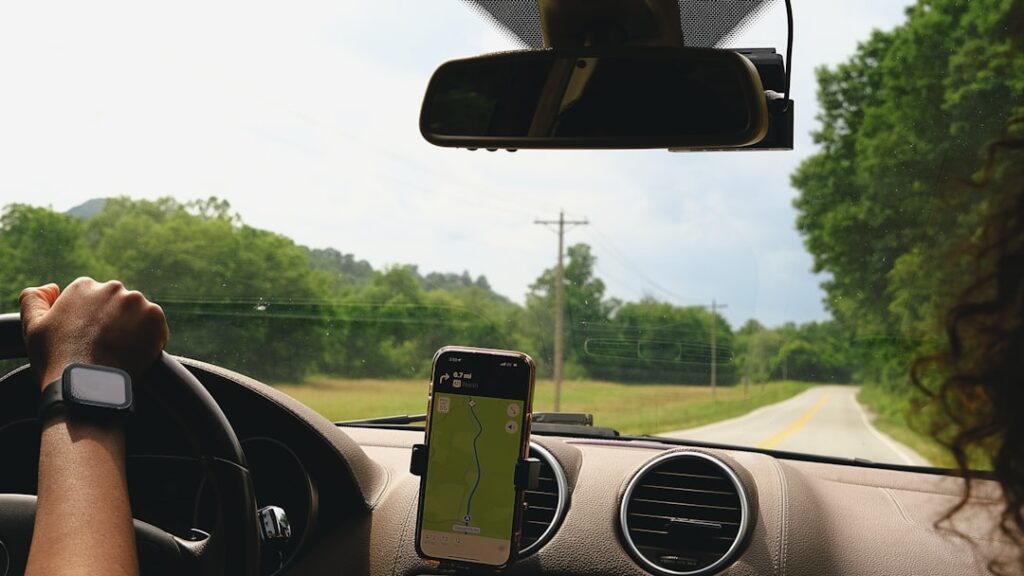 USO DO CELULAR: O QUE MUDOU NO CÓDIGO DE TRÂNSITO BRASILEIRO